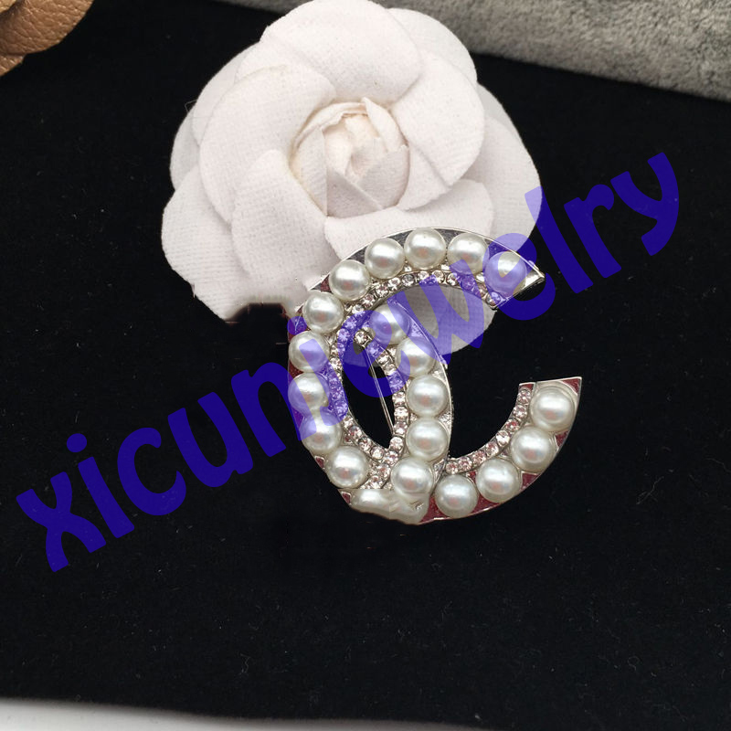 Zero Profit Open as C Crystal Pin Rhinestone Designer Letter Brooch Paris Pins Corsage Famous Women Brooches Fashion Jewelry, Gray
Zero Profit Open as C Crystal Pin Rhinestone Designer Letter Brooch Paris Pins Corsage Famous Women Brooches Fashion Jewelry, Gray