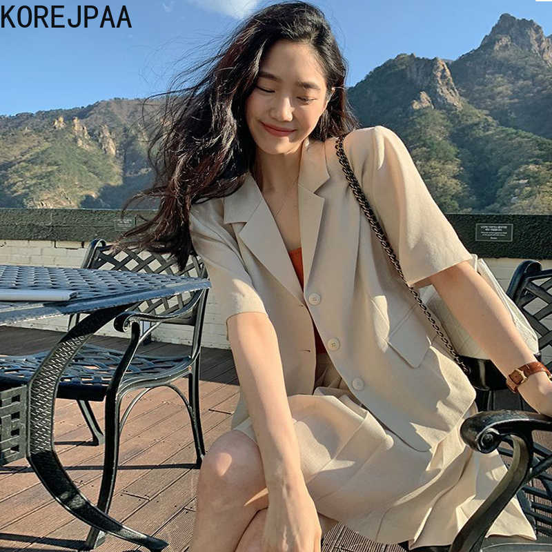 Korejpaa Women Set Summer Korean Temperament Suit Collar Three-Button Loose Short-Sleeved Jacket High-Waist Pleated Skirt 210526, Green skirt
Korejpaa Women Set Summer Korean Temperament Suit Collar Three-Button Loose Short-Sleeved Jacket High-Waist Pleated Skirt 210526, Green skirt