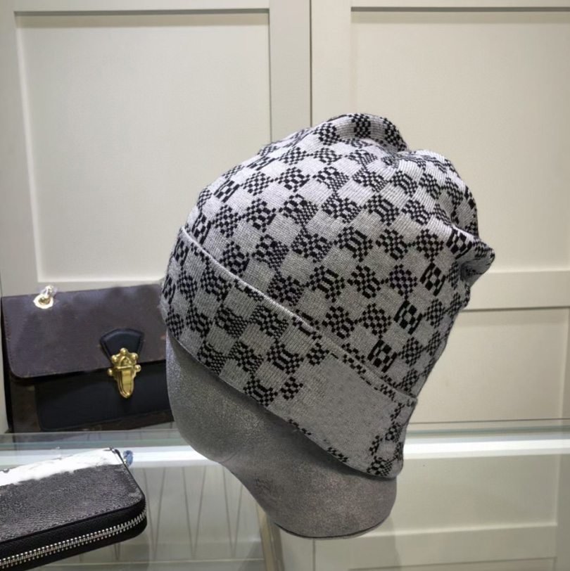 55555 Luxury 2021 fashion mens designers hats bonnet winter beanie knitted wool hat plus velvet cap skullies Thicker mask Fringe beanies hats BB
55555 Luxury 2021 fashion mens designers hats bonnet winter beanie knitted wool hat plus velvet cap skullies Thicker mask Fringe beanies hats BB