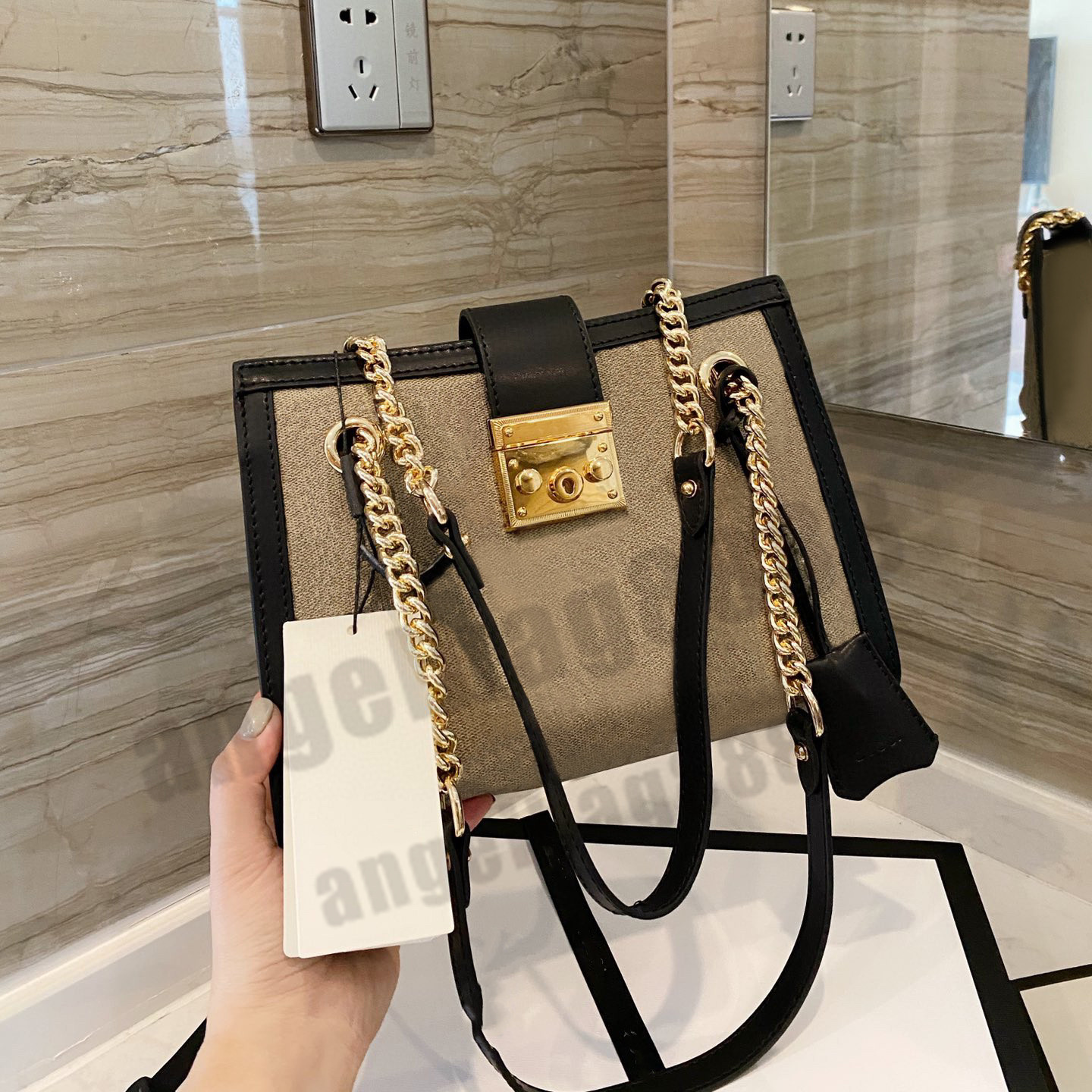 Fashion Shoulder Shopping Luxury Designer Brand Letter Bags Handbags Totes High Quality Purse Phone Bag Womens Wallet vintage cross body Lady Classic, No bags
Fashion Shoulder Shopping Luxury Designer Brand Letter Bags Handbags Totes High Quality Purse Phone Bag Womens Wallet vintage cross body Lady Classic, No bags