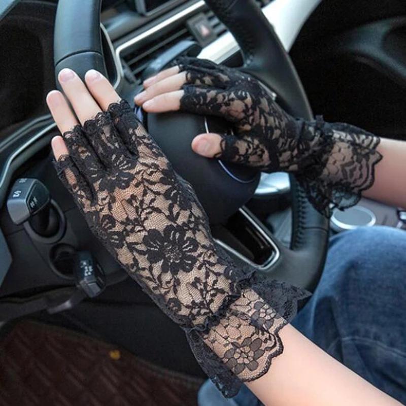 Five Fingers Gloves Sexy Lace Hollow Thin Short Summer Sunscreen Anti-UV Cycling Driving Women Half Finger Covering Scar Wedding Mittens M29
Five Fingers Gloves Sexy Lace Hollow Thin Short Summer Sunscreen Anti-UV Cycling Driving Women Half Finger Covering Scar Wedding Mittens M29