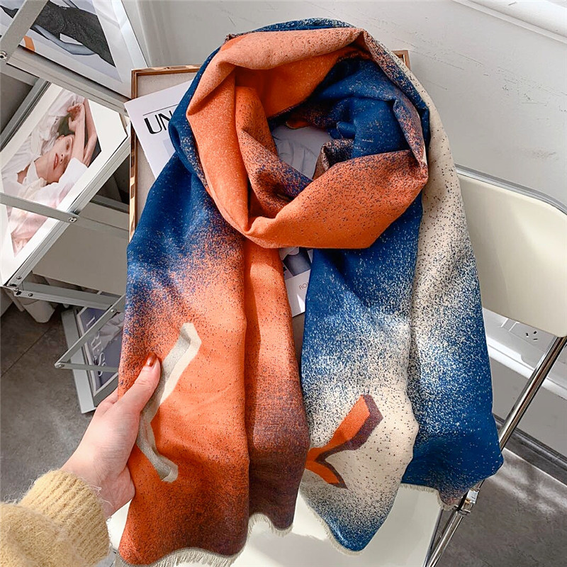 Super beautiful gradient color women's scarf Black-White shawls Red-Blue winter and fall warm soft shawl Design fashion gentle scarves
Super beautiful gradient color women's scarf Black-White shawls Red-Blue winter and fall warm soft shawl Design fashion gentle scarves