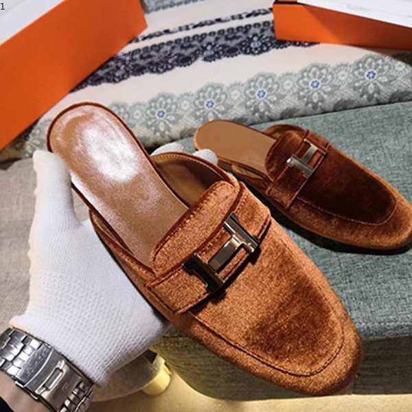 21ssWomen Flat Fisherman Classical Leather Half Drag 3D Casual Shoes Designer Letter Flip Flop Slides mjjj0002
21ssWomen Flat Fisherman Classical Leather Half Drag 3D Casual Shoes Designer Letter Flip Flop Slides mjjj0002