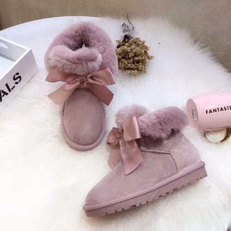 Boots Fashion Genuine Sheepskin Leather Snow Natural Fur Winter Women Warm 100% Wool, Black
Boots Fashion Genuine Sheepskin Leather Snow Natural Fur Winter Women Warm 100% Wool, Black