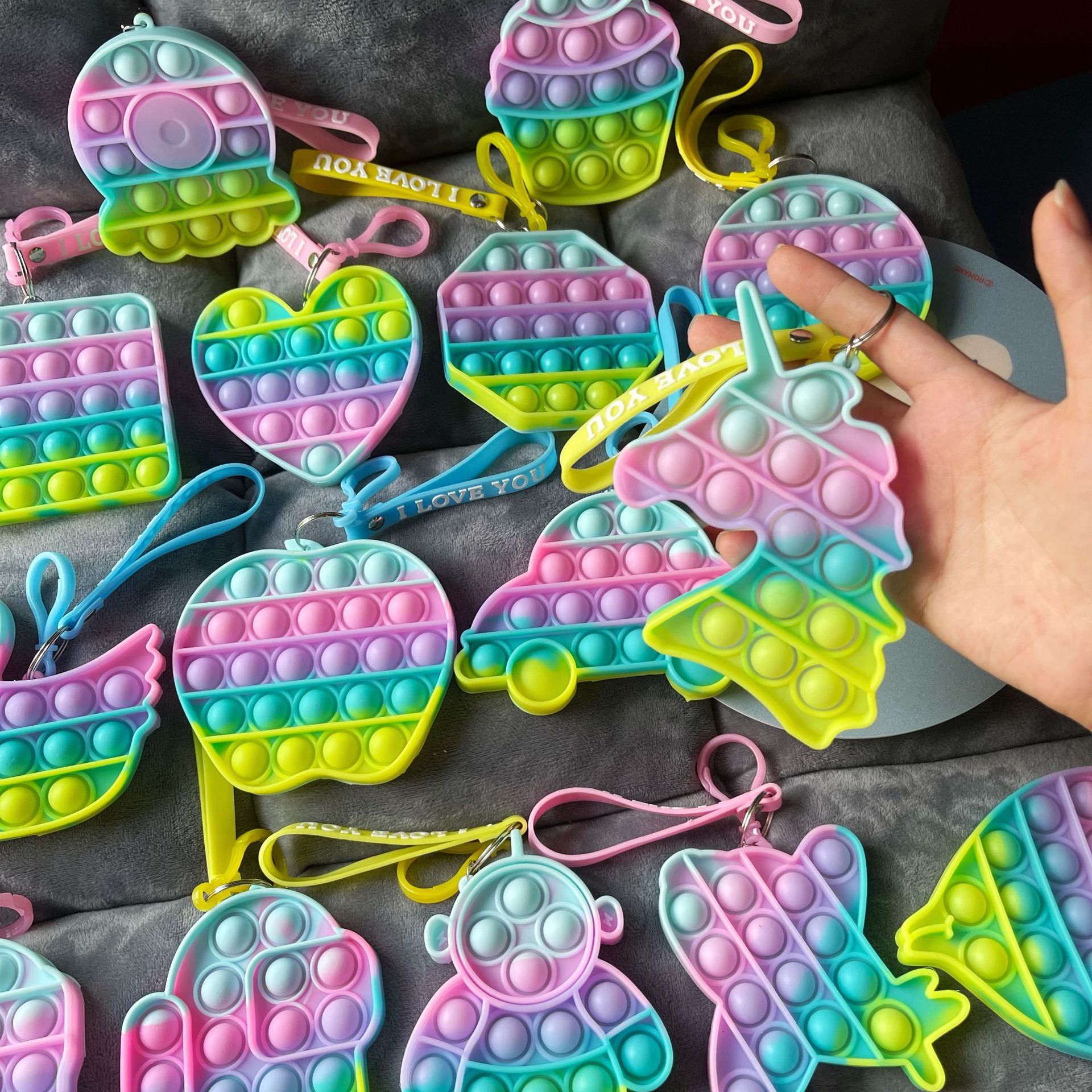 Toy Chain Foam Key Fidget Tie-dye Stress-resistant Board, Unicorn, Airplane, Astronaut, Duck, Heart, Classic, Ice Cream, Color, Macaron,
Toy Chain Foam Key Fidget Tie-dye Stress-resistant Board, Unicorn, Airplane, Astronaut, Duck, Heart, Classic, Ice Cream, Color, Macaron,
