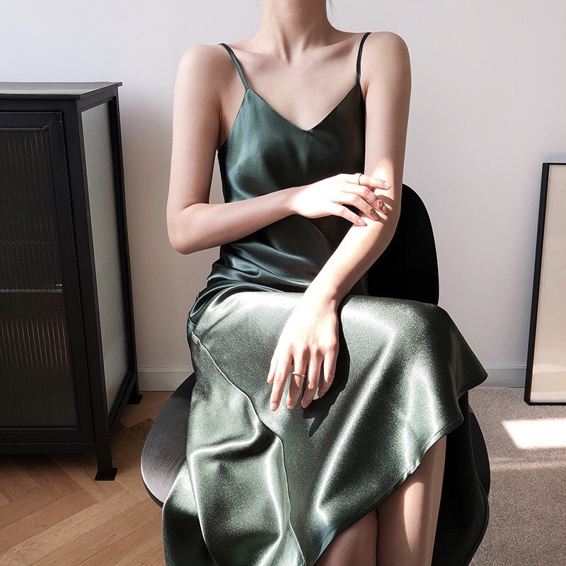 Sexy Solid Color V Collar Backless Bright Satin Sling Dress Woman Vintage Spaghetti Strap A line Like silk Mid Long Base 210429