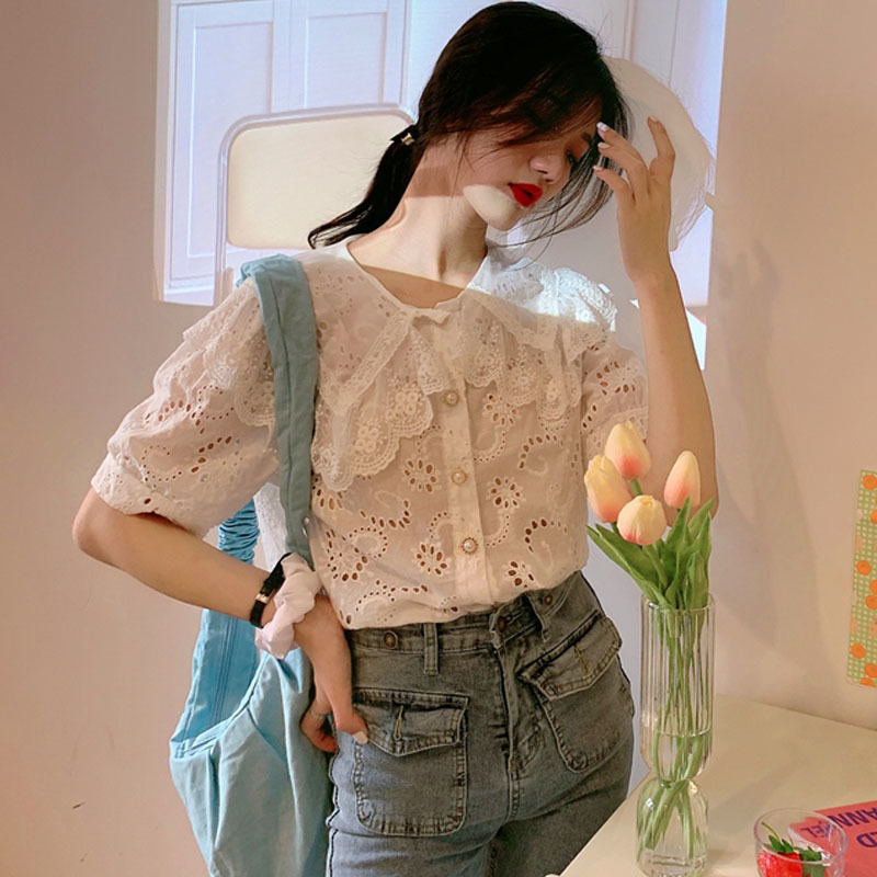 Lace Embroidery Blouse Women French Retro Hollow Out White Shirt Female Elegant Short Sleeve Top 13609 210427