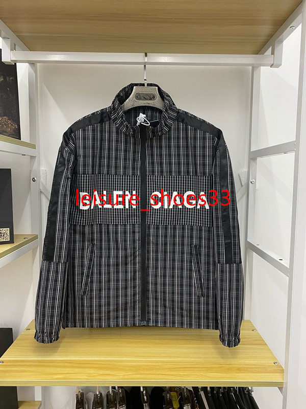 2021 Men's Jackets Casual Outfit Long Sleeve Windbreaker Spring Autumn Coats Man Woman Street Style Top Quality
2021 Men's Jackets Casual Outfit Long Sleeve Windbreaker Spring Autumn Coats Man Woman Street Style Top Quality