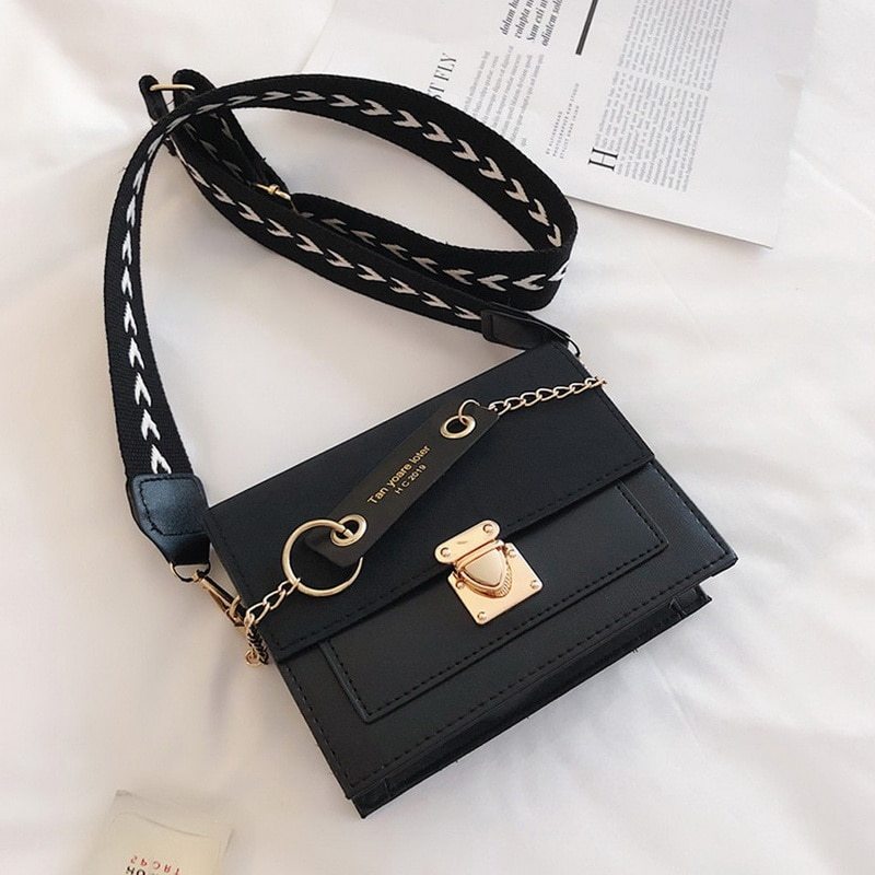 Women Luxurys Designer 2021 Mini Handbags Fashion Messenger Bag Wide Shoulder Strap Underarm Purse Simple Style Crossbody s, Brown
Women Luxurys Designer 2021 Mini Handbags Fashion Messenger Bag Wide Shoulder Strap Underarm Purse Simple Style Crossbody s, Brown