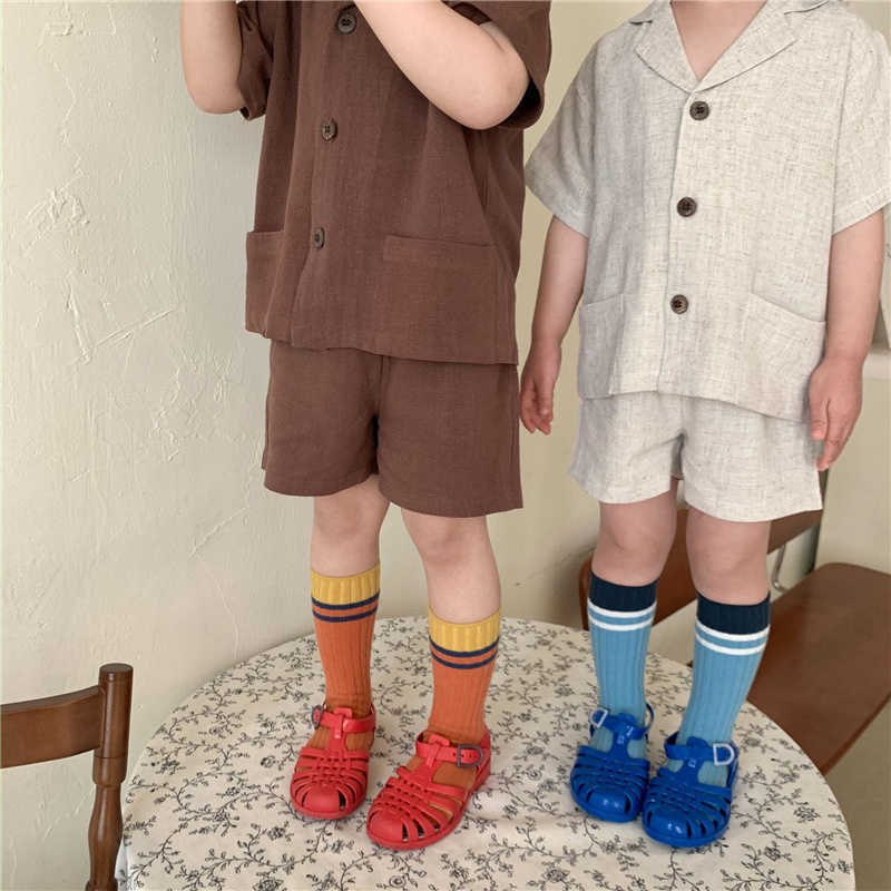 Korean style unisex kids clothes set boys and girls cotton linen short sleeve t shirts shorts 2pcs suit 210615