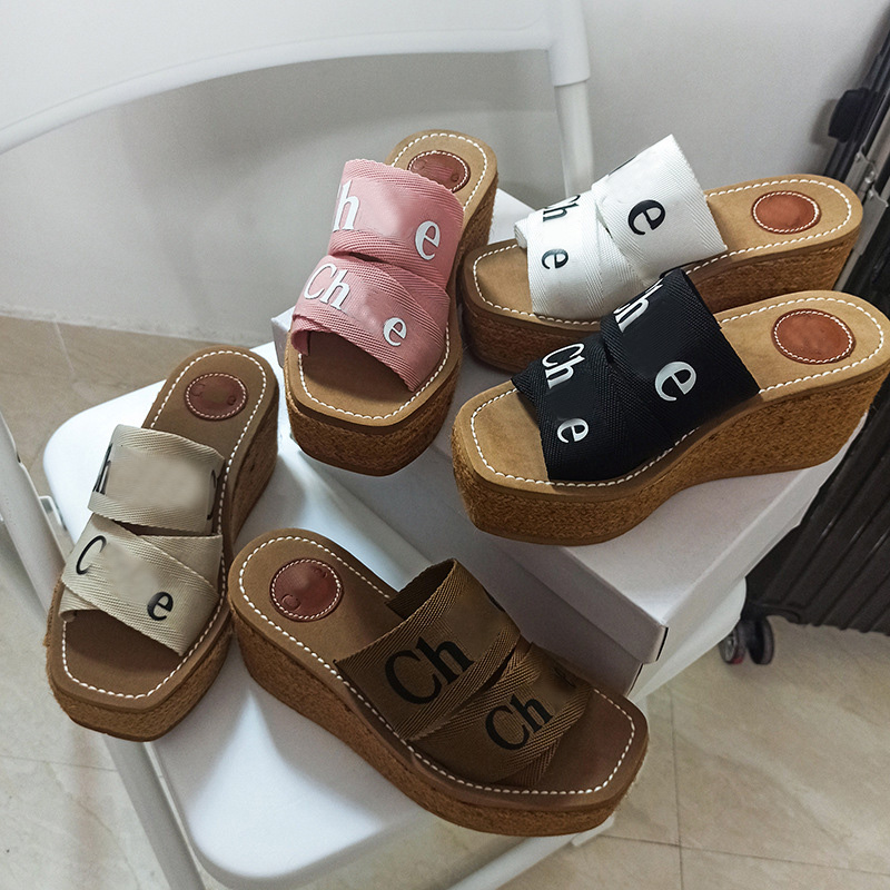 2021 Women Platform Sliddes Designer Slippers Wedge mule canvas Leather Flat espadrille Fashion Summer Beach High Heels, Black
2021 Women Platform Sliddes Designer Slippers Wedge mule canvas Leather Flat espadrille Fashion Summer Beach High Heels, Black
