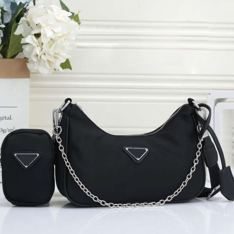 Classic Lady Messenger Bag Letter Logo 2 In 1 Fashion Lady Crossbody Bag Good Quality Two Piece Sets 5 Colors Avaiable, Make up for price
Classic Lady Messenger Bag Letter Logo 2 In 1 Fashion Lady Crossbody Bag Good Quality Two Piece Sets 5 Colors Avaiable, Make up for price