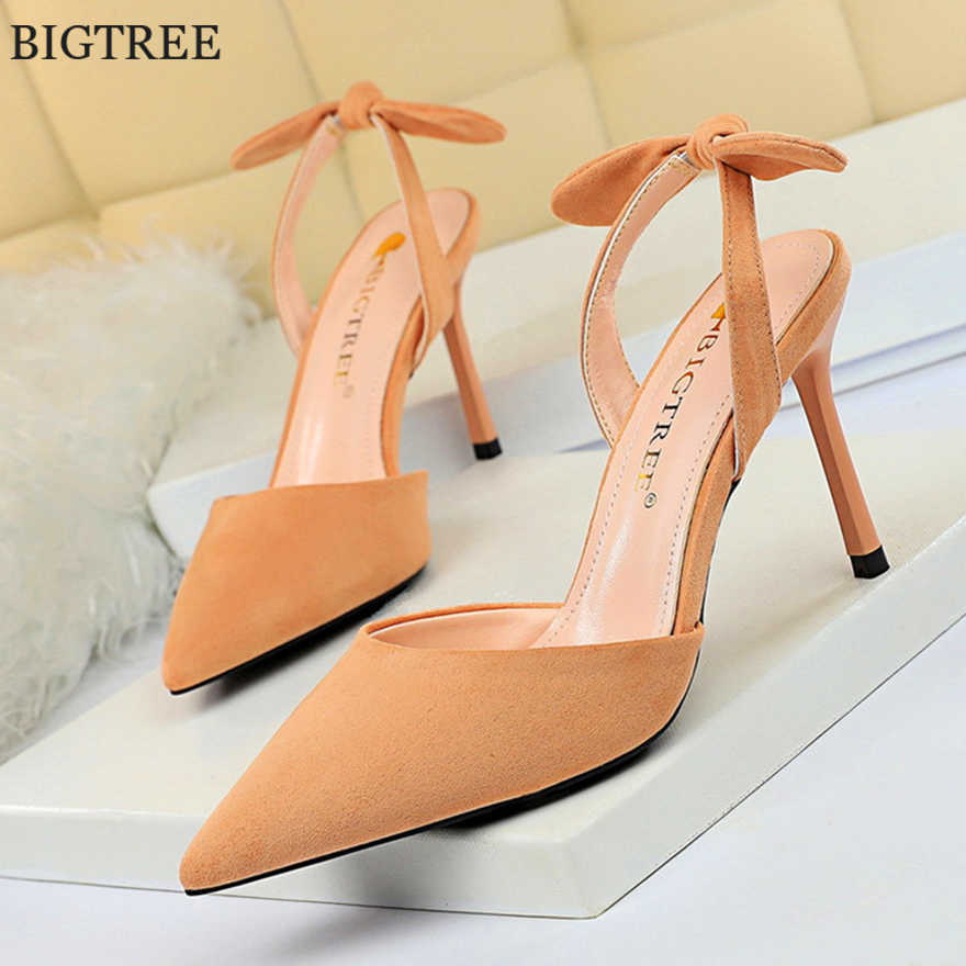 Back Strap Small Bowknot Women Sandals 2021 Soft Flock Side Hollow Dress Female Sandals Korean Pointed Concise High Heels Shoes Y0721, Pink
Back Strap Small Bowknot Women Sandals 2021 Soft Flock Side Hollow Dress Female Sandals Korean Pointed Concise High Heels Shoes Y0721, Pink