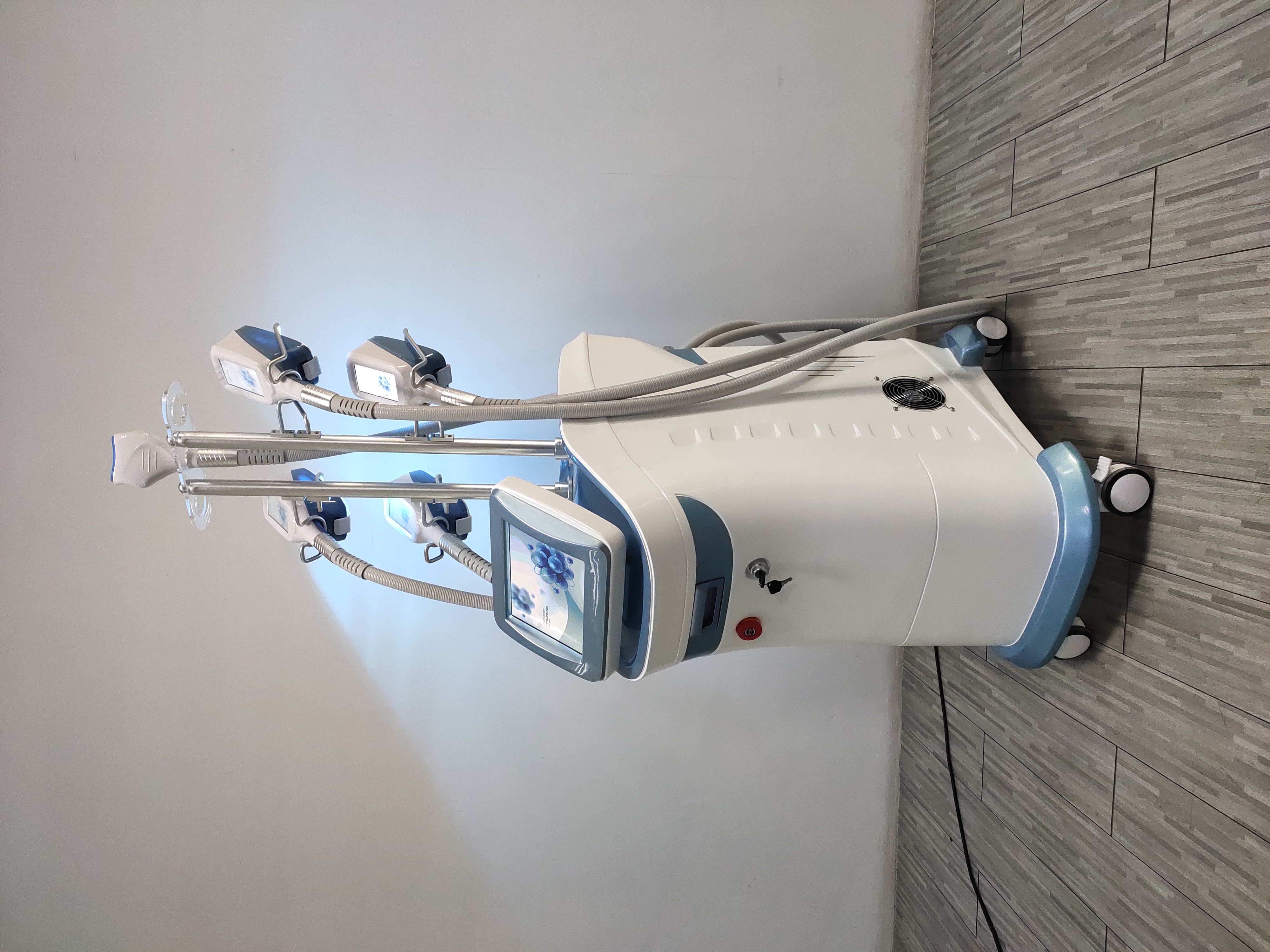 360° Multifunction Cryo freeze slimming fat reduce 5 handles working together Cryolipolysis+Cavitation+RF+ lipolaser Ultracavitation double chin remov