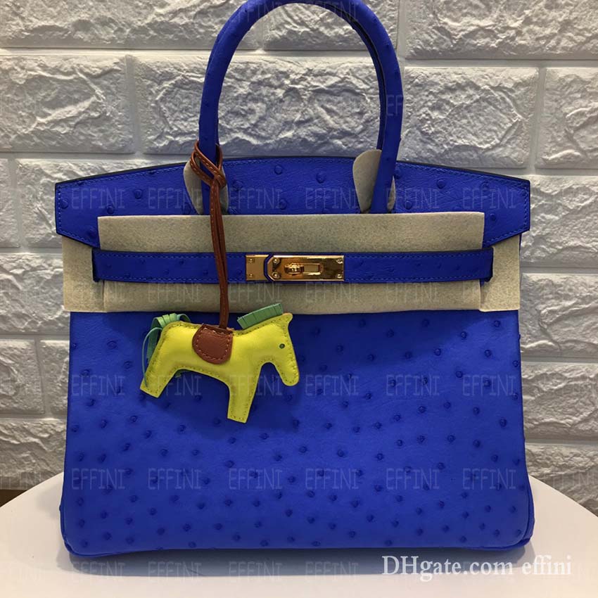 Ostrich Embossed Designer Handbags Tote Bags 2022 Fashion Luxury Purses Womens Genuine Real Leather Ladies Crossbody Bag 35/30cm with Stamped Lock Scarf Horse Charm, Yellow
Ostrich Embossed Designer Handbags Tote Bags 2022 Fashion Luxury Purses Womens Genuine Real Leather Ladies Crossbody Bag 35/30cm with Stamped Lock Scarf Horse Charm, Yellow
