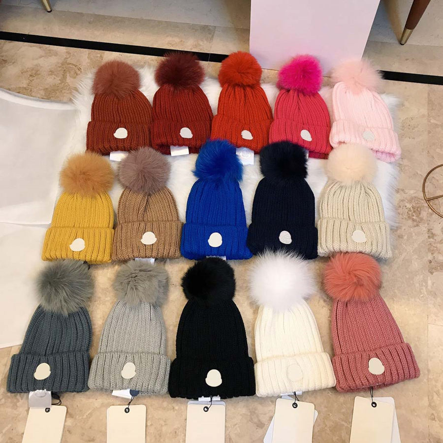 Designer Skull Caps Fashion Fax Fur Pom Beanie Breathable Keep Warm Pure Colour Hat Design for Man Woman 15 Colors Top Quality, C1
Designer Skull Caps Fashion Fax Fur Pom Beanie Breathable Keep Warm Pure Colour Hat Design for Man Woman 15 Colors Top Quality, C1