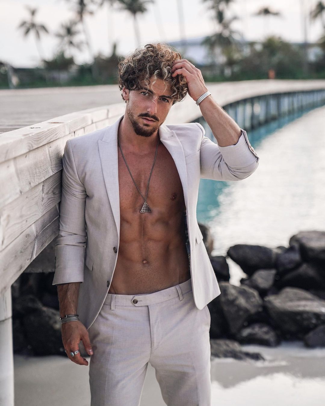 High Quality Summer Beach Tuxedos Slim Fit Groom Wedding Suits Mens Prom Party Outfit Two Pieces (Jacket+Pants)