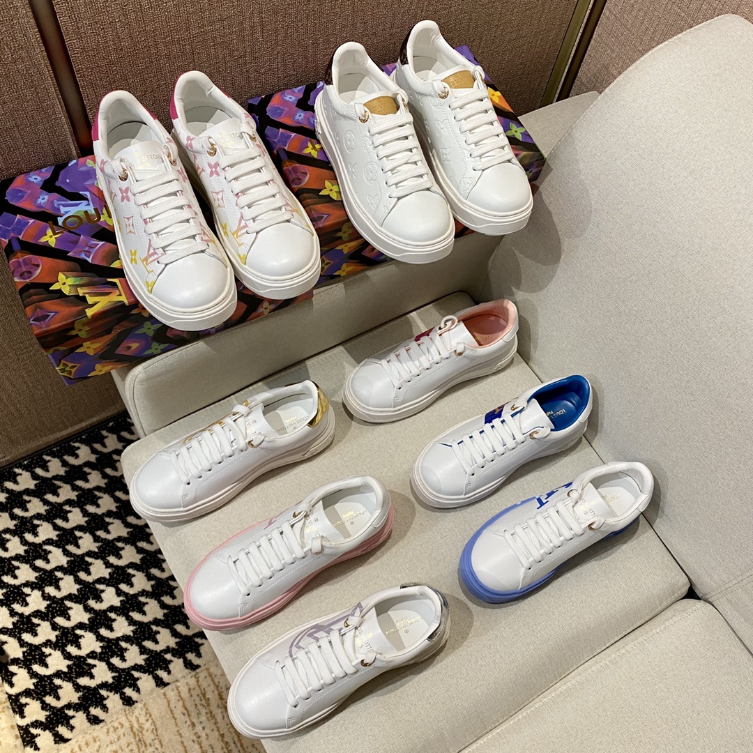 LVYSLLouisVitton Vintage Leather Slippers Classic White Casual Shoes Designer Slides Women Fashion Platform Sneakers Slipper Vutton Beach Sandals, Add box
LVYSLLouisVitton Vintage Leather Slippers Classic White Casual Shoes Designer Slides Women Fashion Platform Sneakers Slipper Vutton Beach Sandals, Add box