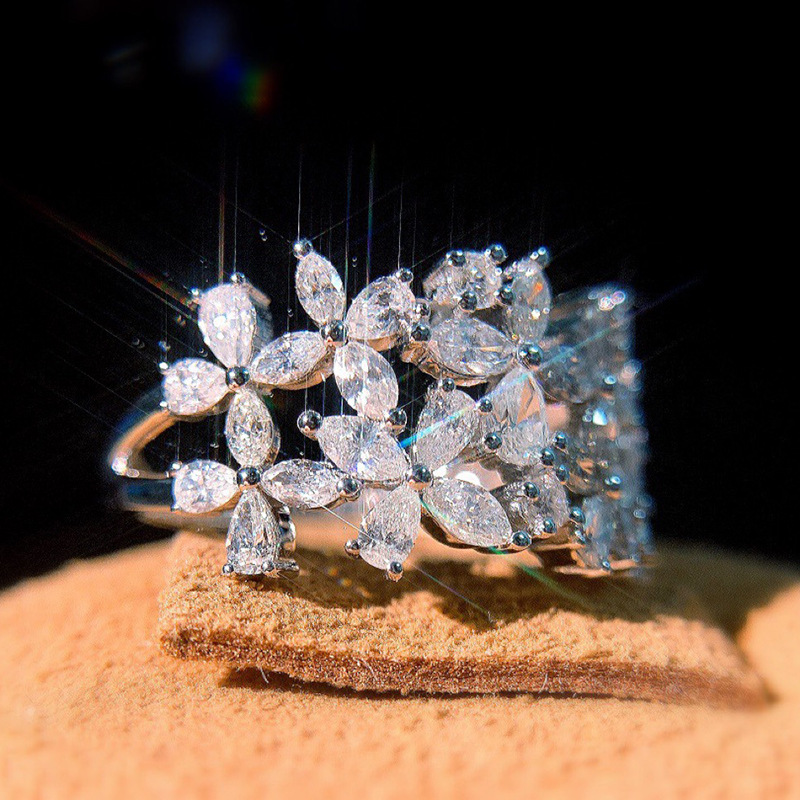 Sparkling 925 Sterling Silver Marquise Cut Moissanite Diamond Rings Party Women Wedding Leaf Band Ring Gift Hip Hop Jewelry