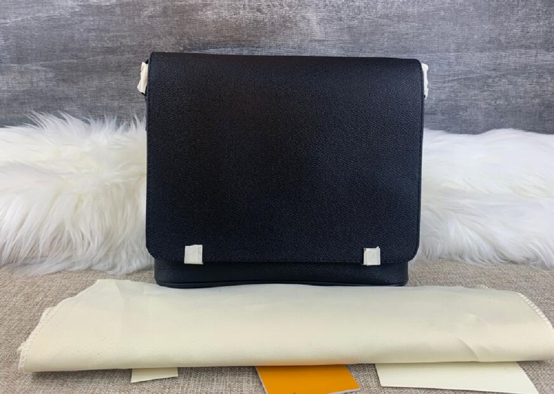 Mikoms Genuine Leather District Men Crossbody Shoulder Bag Luxury Designers Bags Top-quality Brand Business Briefcase Famous Bookbag, Black plaid / yellow strap
Mikoms Genuine Leather District Men Crossbody Shoulder Bag Luxury Designers Bags Top-quality Brand Business Briefcase Famous Bookbag, Black plaid / yellow strap