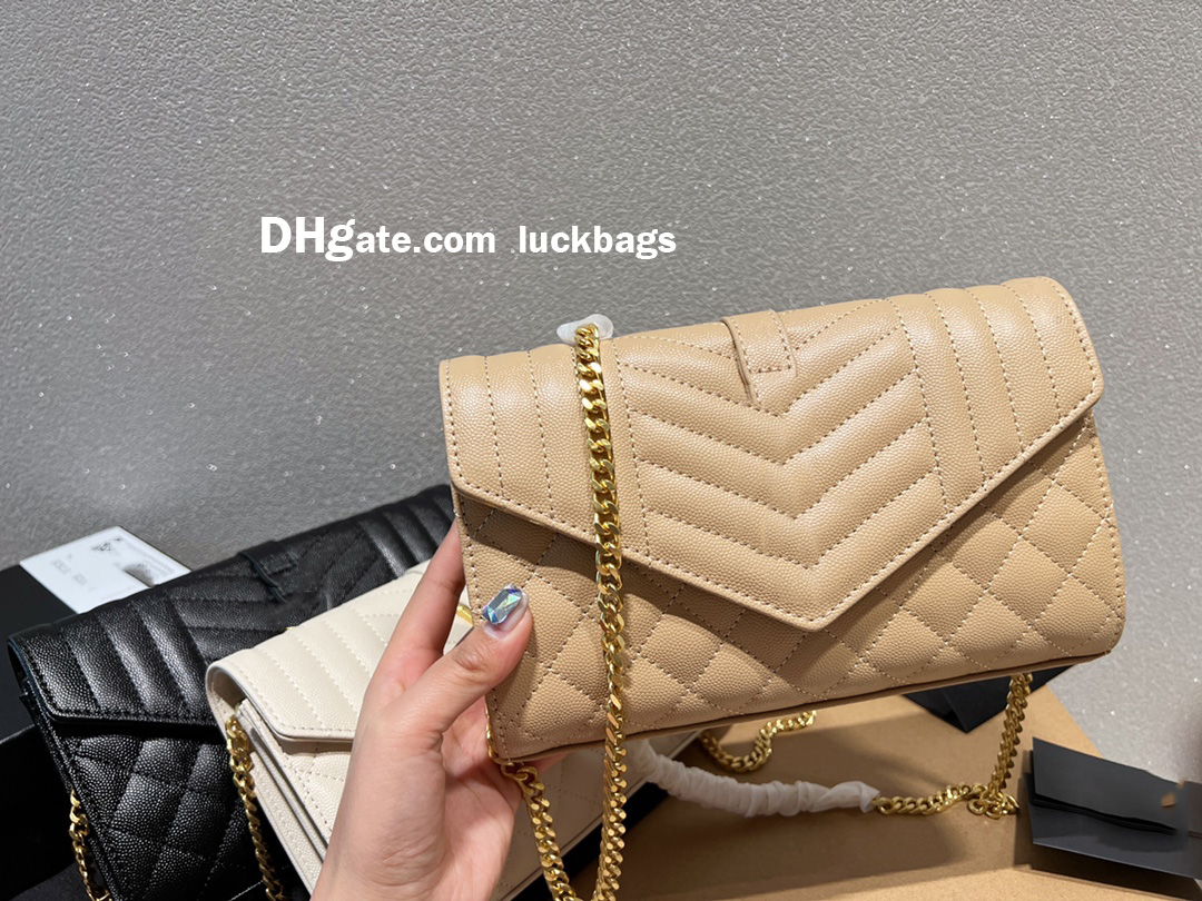 Envelope Handbag Chain Bag Women luxurys Fashion Designer Bags Female clutch Classic High Quality Girl Handbags Shoulder Bags lady, Dust bag
Envelope Handbag Chain Bag Women luxurys Fashion Designer Bags Female clutch Classic High Quality Girl Handbags Shoulder Bags lady, Dust bag