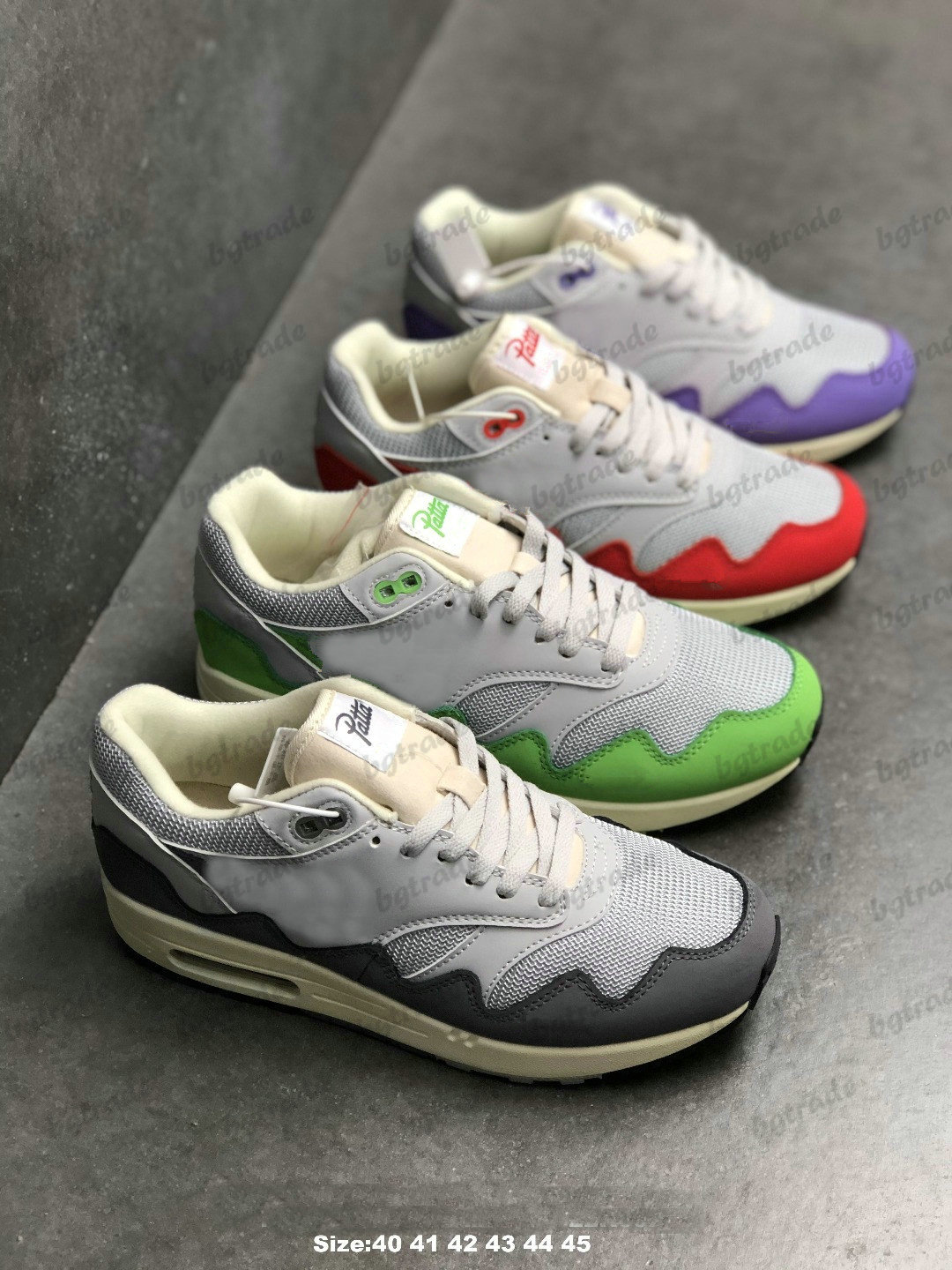 Patta x 1 Noise Aqua Designer Sports Shoes The Wave Metallic Silver 87 Monarch Aqua Pure Platinum Mens Womens Trainer Designers Sneakers
Patta x 1 Noise Aqua Designer Sports Shoes The Wave Metallic Silver 87 Monarch Aqua Pure Platinum Mens Womens Trainer Designers Sneakers