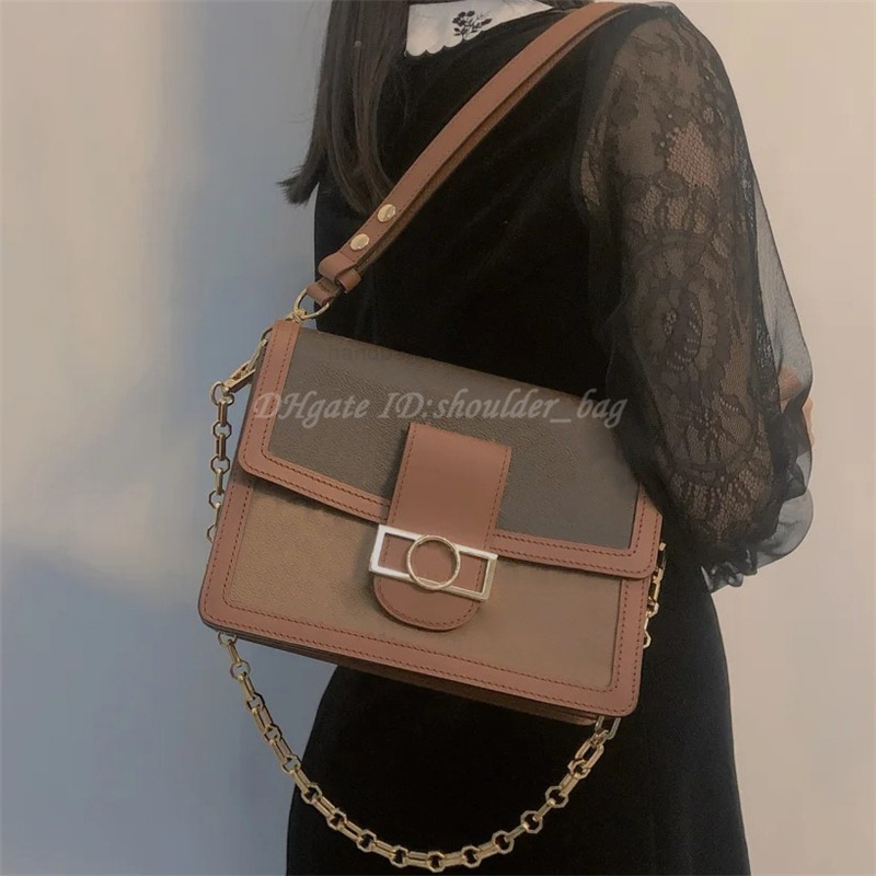 Lady Fashion Shoulder Chain Crossbody Flap Bag Hasp Square Fanny Wallets Handbags Tote Purses Wallet Totes Backpack Women Luxurys Designers, Red;black
Lady Fashion Shoulder Chain Crossbody Flap Bag Hasp Square Fanny Wallets Handbags Tote Purses Wallet Totes Backpack Women Luxurys Designers, Red;black