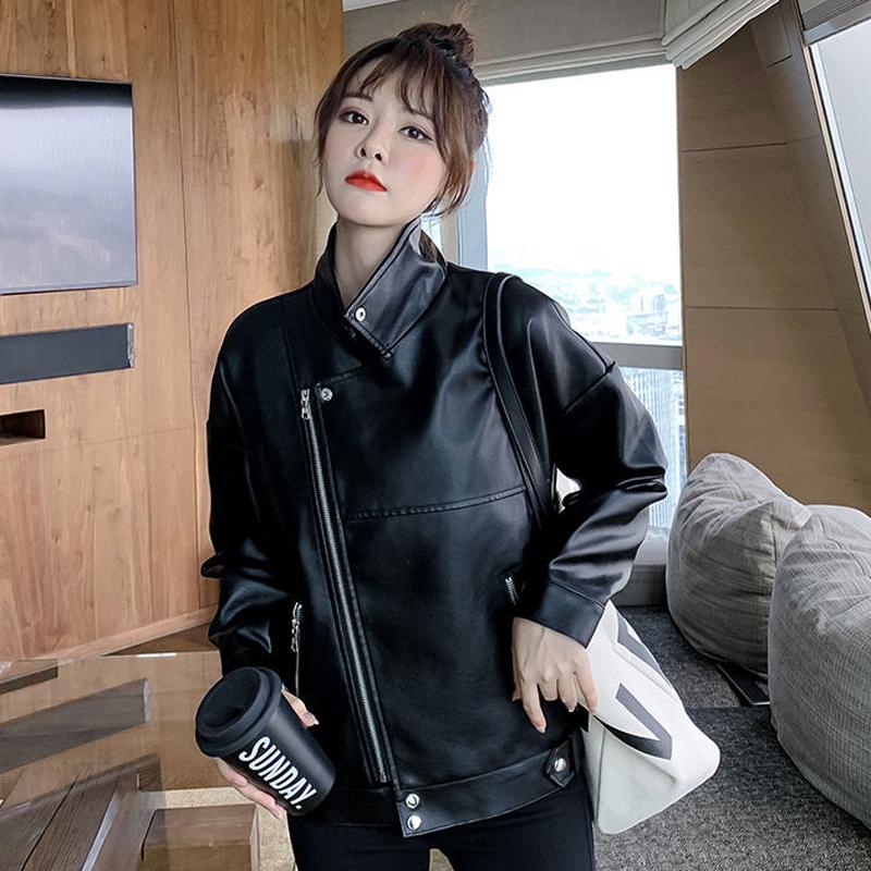 Women's Leather & Faux Autumn Thicken Jacket Women Black Biker Motorcycle Coat Korean Fashion PU Zipper Streetwear Lady Outwear 2021
Women's Leather & Faux Autumn Thicken Jacket Women Black Biker Motorcycle Coat Korean Fashion PU Zipper Streetwear Lady Outwear 2021