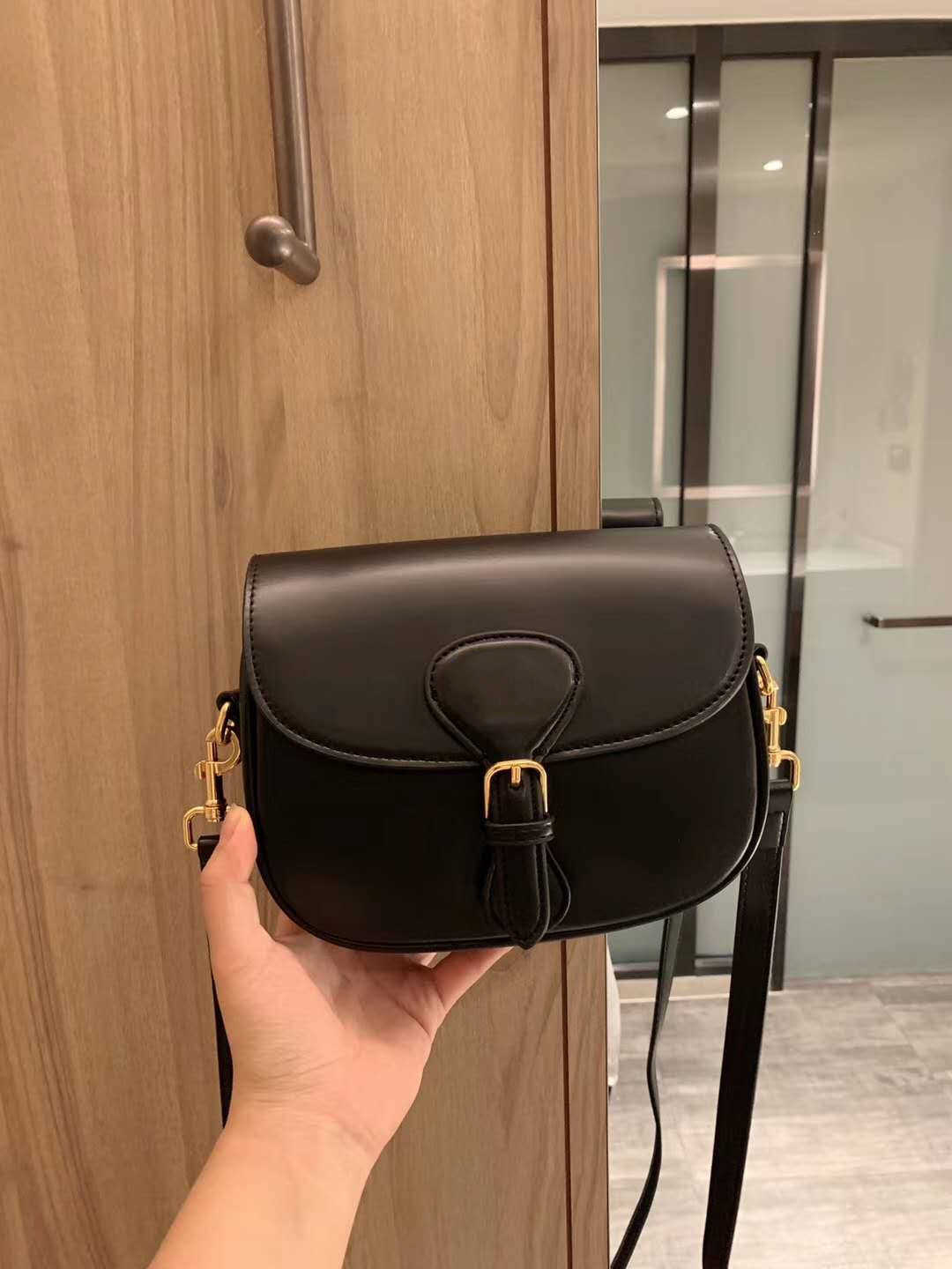 Designer Bags Womens Handbags Crossbody Bag Backpack yisykiy small Saddle 2020 Brand Messenger pu Leather Shoulder Metis Floral Hand Pat
Designer Bags Womens Handbags Crossbody Bag Backpack yisykiy small Saddle 2020 Brand Messenger pu Leather Shoulder Metis Floral Hand Pat