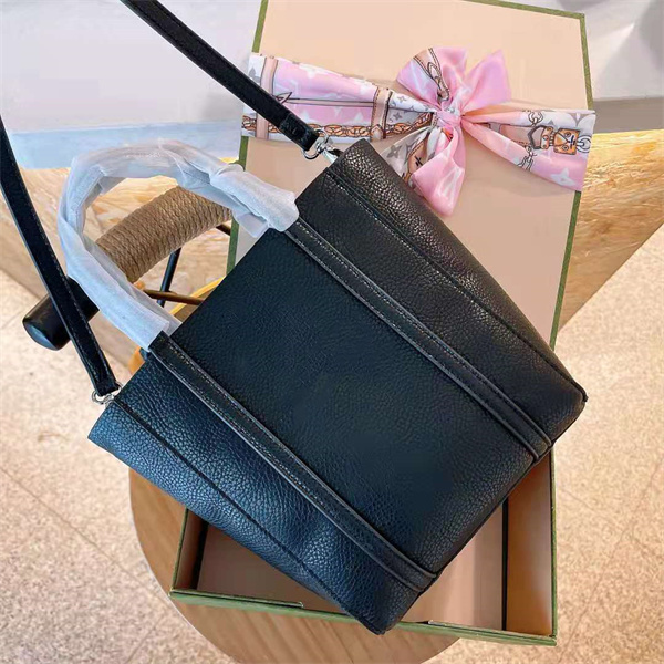 Women Sunshine Handbag Tote Shopping Bag Cowhide Leather High Quality Removable Shoulder Strap Large Capacity Package Letter popular, Not a bag;buy a bag and get a dust bag
Women Sunshine Handbag Tote Shopping Bag Cowhide Leather High Quality Removable Shoulder Strap Large Capacity Package Letter popular, Not a bag;buy a bag and get a dust bag