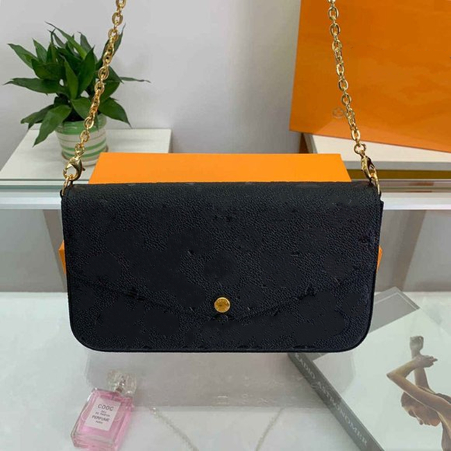 Lady Shoulder Bags Crossbody Purse For Women Fashion Handbags Casual Purses Totes Women Luxurys Designers Bag With Box, Black
Lady Shoulder Bags Crossbody Purse For Women Fashion Handbags Casual Purses Totes Women Luxurys Designers Bag With Box, Black