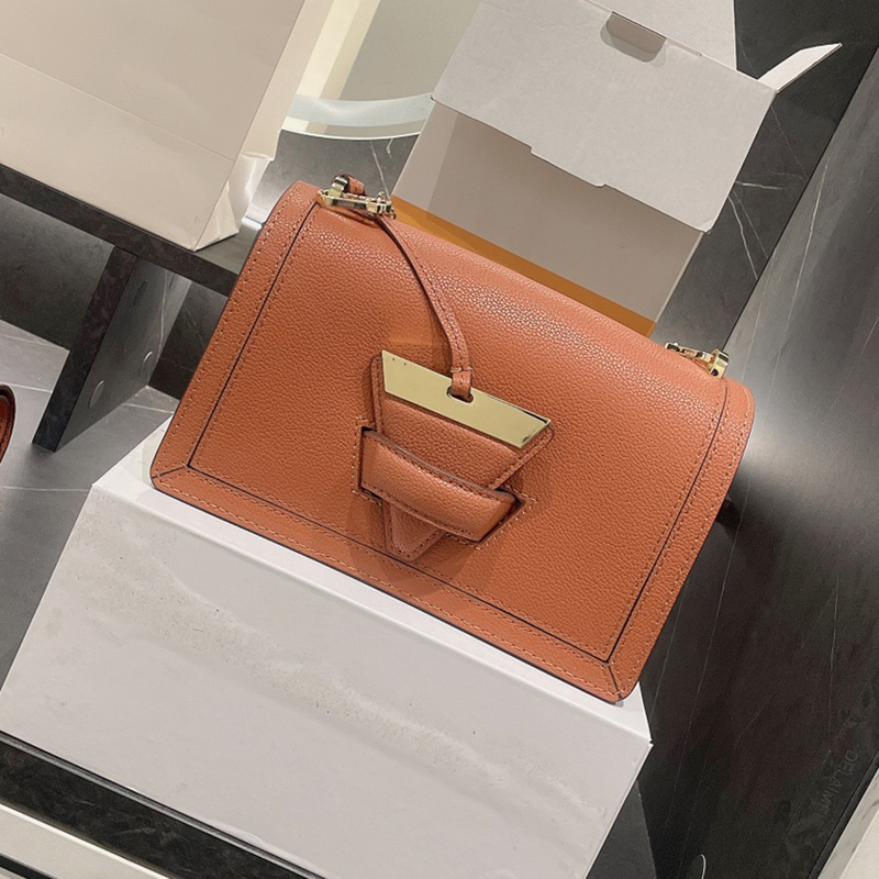 Designer Women Barcelona Glossy Boxcalf Bag Luxurys Designers Bags Spain Brand Triangular Buckle Shoulder Handbags Cowhide Genuine Leather Crossbody Handbag, Black
Designer Women Barcelona Glossy Boxcalf Bag Luxurys Designers Bags Spain Brand Triangular Buckle Shoulder Handbags Cowhide Genuine Leather Crossbody Handbag, Black