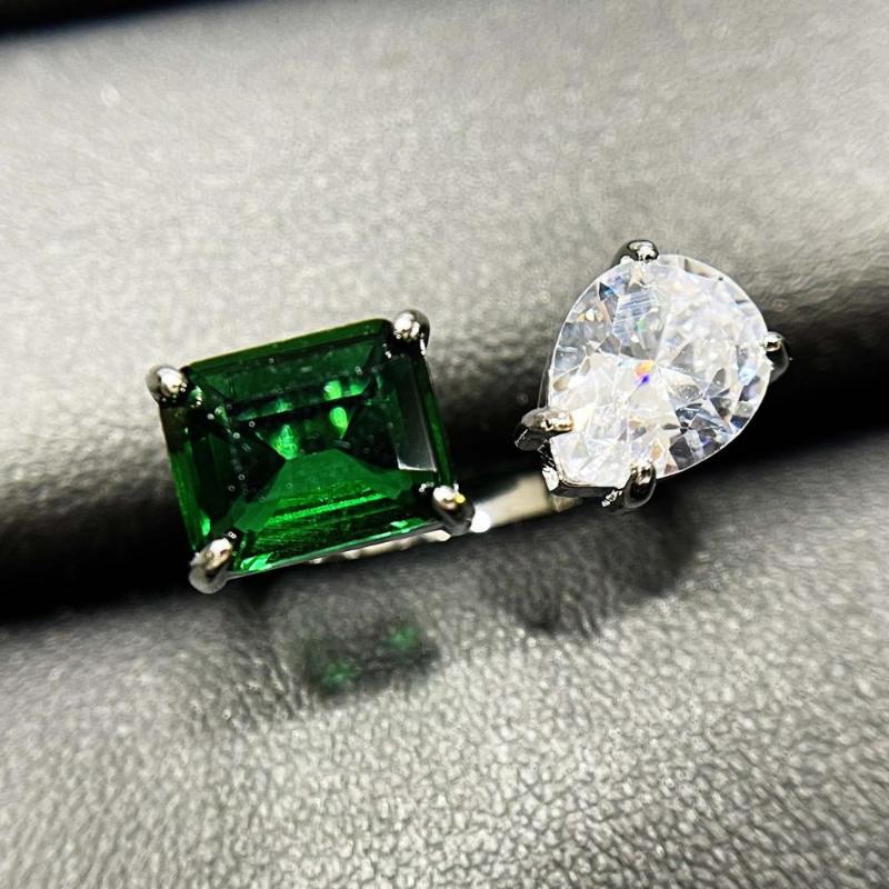 Cluster Rings Natural Emerald Ring Ins Cold Style Haute Couture High Carbon Diamond Real 100% S925 Silver Color Jewelry, Golden;silver
Cluster Rings Natural Emerald Ring Ins Cold Style Haute Couture High Carbon Diamond Real 100% S925 Silver Color Jewelry, Golden;silver