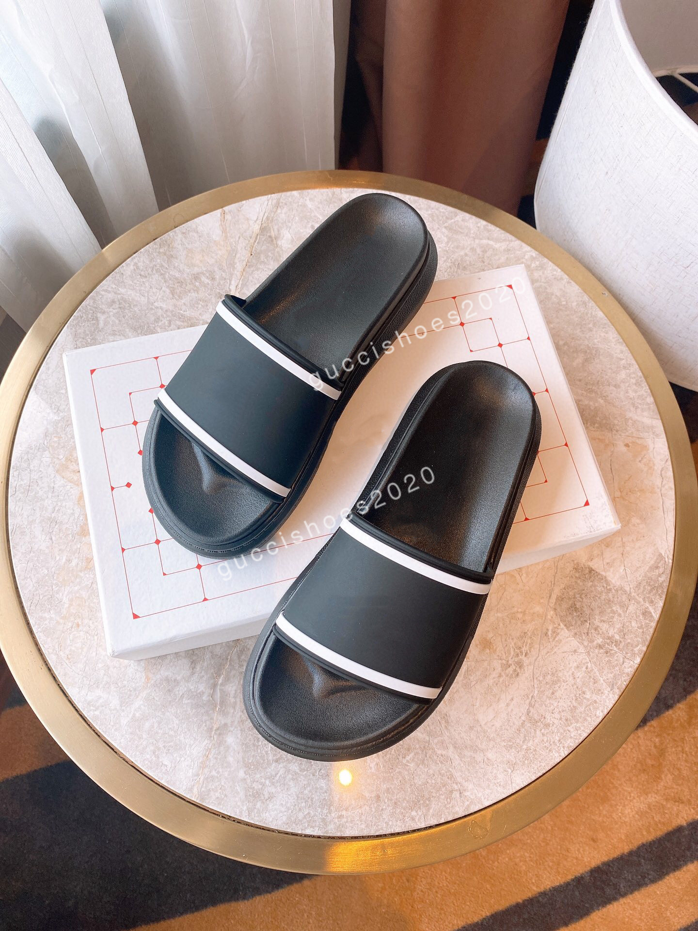 2022 Women Classic Embroidered Cotton Slippers Canvas Flat Slides Womens Multicolor Embroidery Slipper Home Flip Flops Casual Sandals Fashion Mules Summer, 01 
2022 Women Classic Embroidered Cotton Slippers Canvas Flat Slides Womens Multicolor Embroidery Slipper Home Flip Flops Casual Sandals Fashion Mules Summer, 01