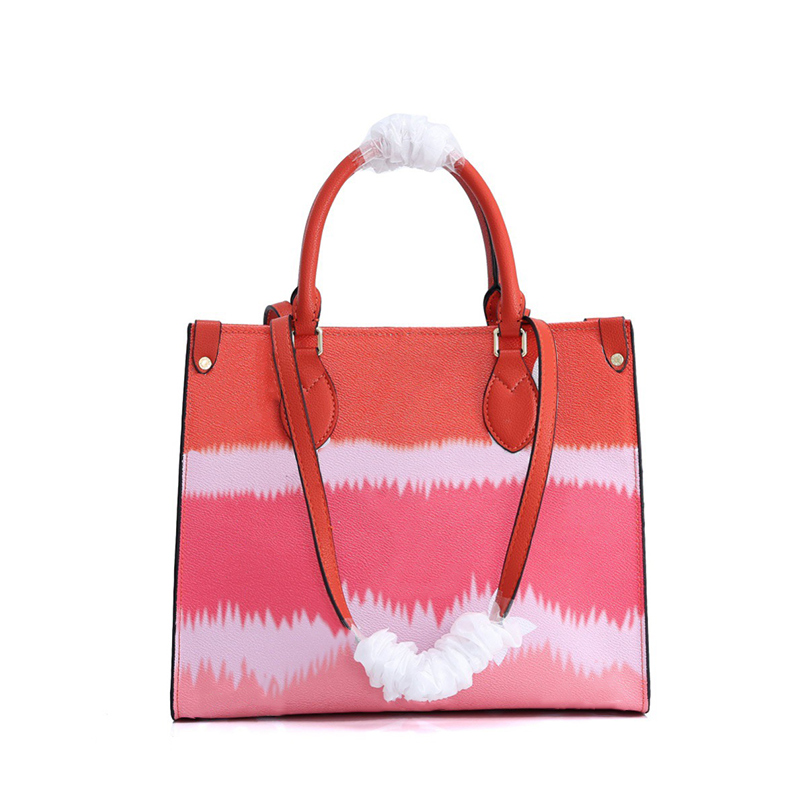 24 32cm newest classic printing flower women tote bags handbags purse real leather beach bag large capacity shopping purse crossbody bag, As picture 2
24 32cm newest classic printing flower women tote bags handbags purse real leather beach bag large capacity shopping purse crossbody bag, As picture 2