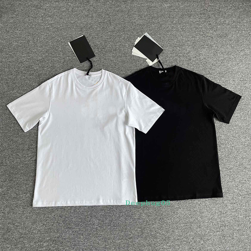 Men's T-Shirts Spring Summer New Style Short Sleeves Fashion Print Pure Cotton Material Wrinkle Resistant and Comfortable Black and White 1-5 Sizes
Men's T-Shirts Spring Summer New Style Short Sleeves Fashion Print Pure Cotton Material Wrinkle Resistant and Comfortable Black and White 1-5 Sizes
