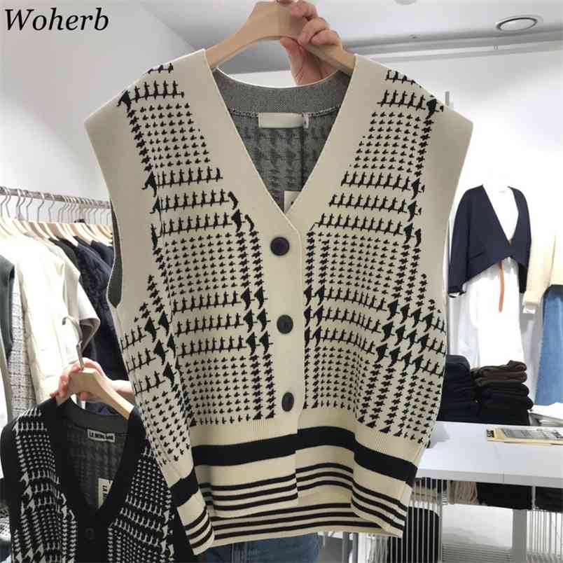 Women Sweater Spring Japanese Preppy Style V Neck Loose Vests Jacquard Single Breasted Vintage Knit Waistcoat Tops 210519