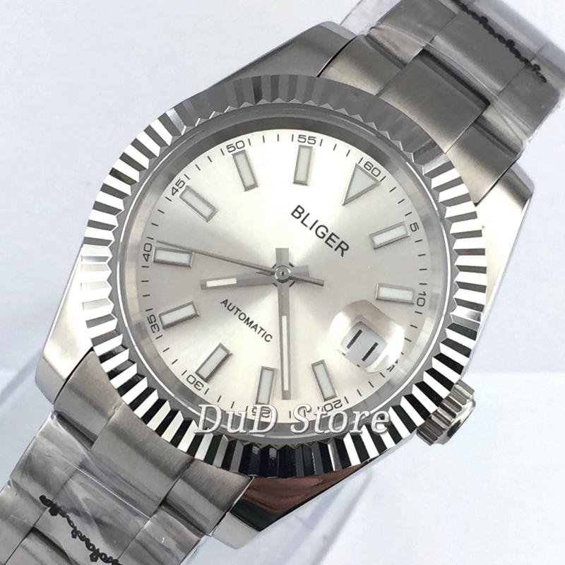 Wristwatches 40mm Silver White Dial Stainless Steel Solid Case Particular Date Window Sapphire Glass Automatic Mens Watch
Wristwatches 40mm Silver White Dial Stainless Steel Solid Case Particular Date Window Sapphire Glass Automatic Mens Watch