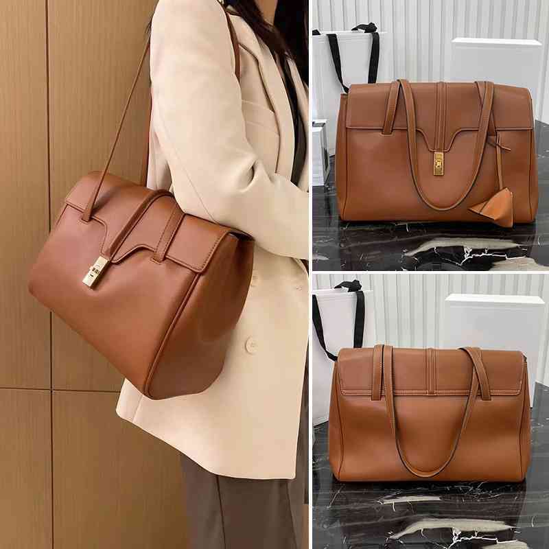 Women Luxurys Designers Bags 2021 Autumn and winter same cowhide large hand held underarm Designer Handbag Handbags Totes Crossbody Bag
Women Luxurys Designers Bags 2021 Autumn and winter same cowhide large hand held underarm Designer Handbag Handbags Totes Crossbody Bag