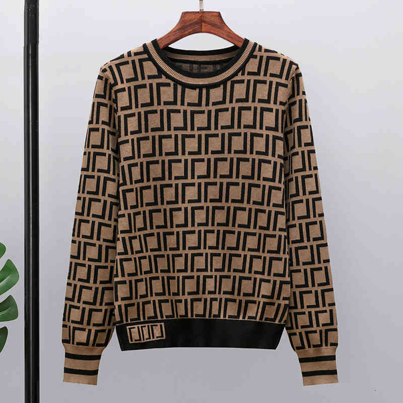 2021 autumn winter new letter round neck long sleeve sweater long temperament T-shirt women, Brown
2021 autumn winter new letter round neck long sleeve sweater long temperament T-shirt women, Brown