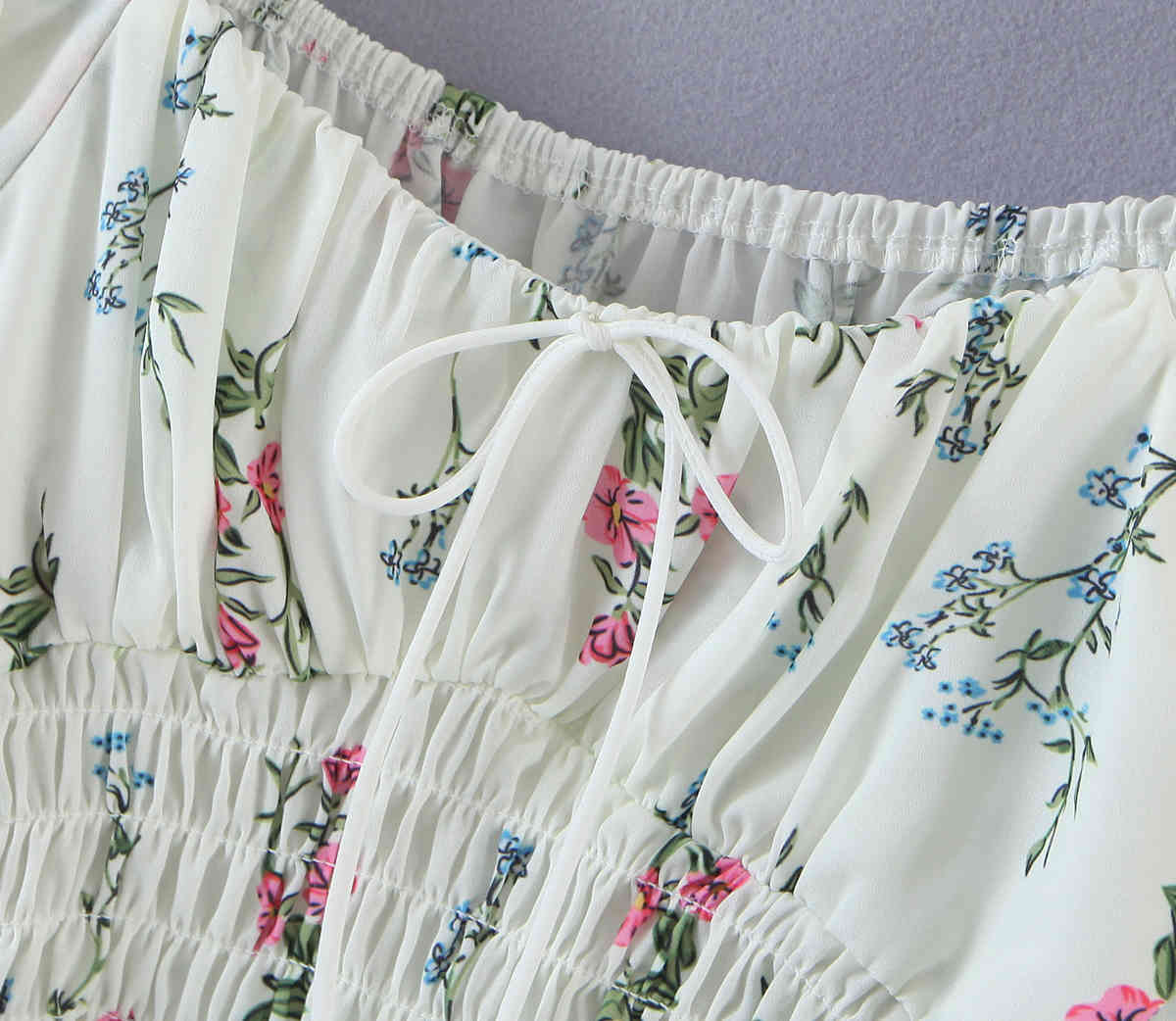 Sexy Elastic Ruched Floral Print Tank Tops Women Summer Short Puff Sleeve Square collar Crop Top High Waist Tees 210429