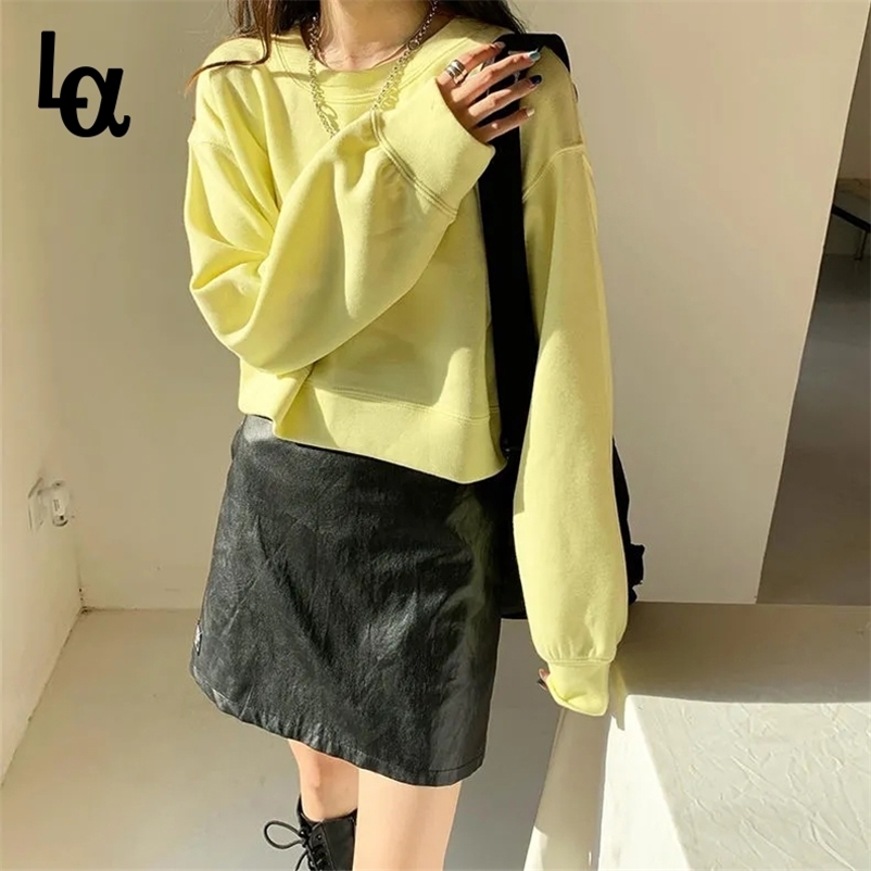 Autumn Women Solid O-neck Long Sleeve Pullovers Female Cotton Casual Top Loose Korean Style Short Shirt 210519, Black
Autumn Women Solid O-neck Long Sleeve Pullovers Female Cotton Casual Top Loose Korean Style Short Shirt 210519, Black