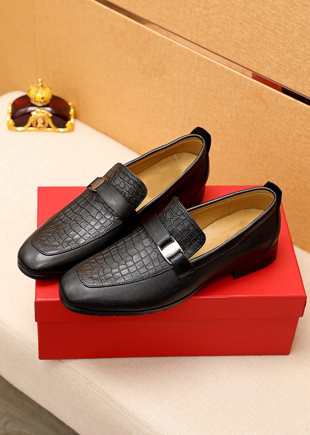 2021 Men's Elegant Business Party Wedding Dress Shoes Gentlemen Brand Genuine Leather Moccasin Loafers Fashion Walking Flats Size 38-45, Black
2021 Men's Elegant Business Party Wedding Dress Shoes Gentlemen Brand Genuine Leather Moccasin Loafers Fashion Walking Flats Size 38-45, Black