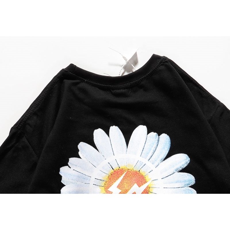Trendy PEACEMINUSONE G-DRAGON Daisy T-shirts Men Women Summer Loose Casual Fashion Peaceminusone Top Tees 210420