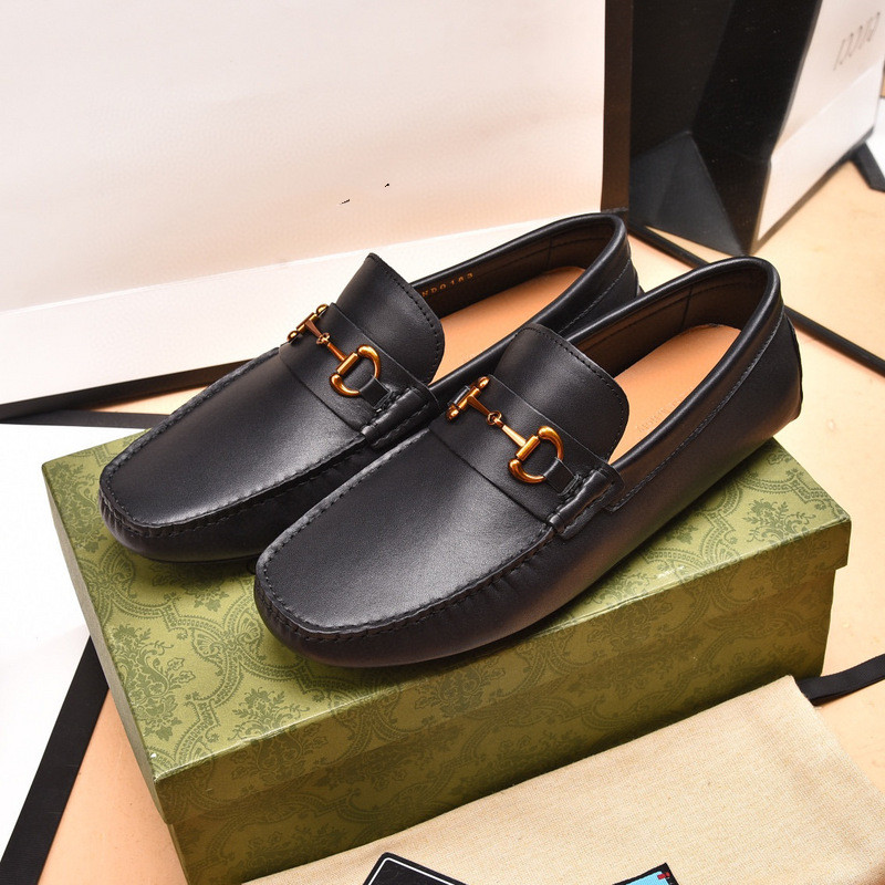 2021 Party Dress Wedding Shoes Top Quality Men Suede Stylist Shoe Spikes Genuine Leather Sneakers Low Flat Rivets Men's Sneaker with box, #03
2021 Party Dress Wedding Shoes Top Quality Men Suede Stylist Shoe Spikes Genuine Leather Sneakers Low Flat Rivets Men's Sneaker with box, #03