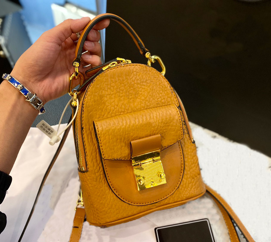 Brand mini backpack classic designer leather school bag woman outdoor back pack handbag, Not sale
Brand mini backpack classic designer leather school bag woman outdoor back pack handbag, Not sale