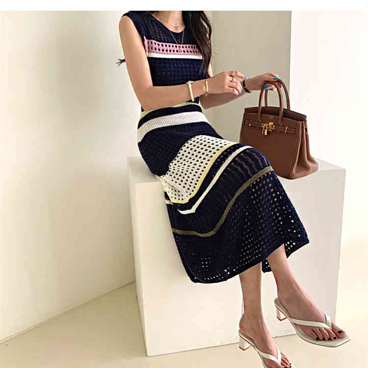 Summer Fashion Hollow Out Knitted Dresses Women Sleeveless Striped Patchwork Sweater Mermaid Dress Vintage 210506