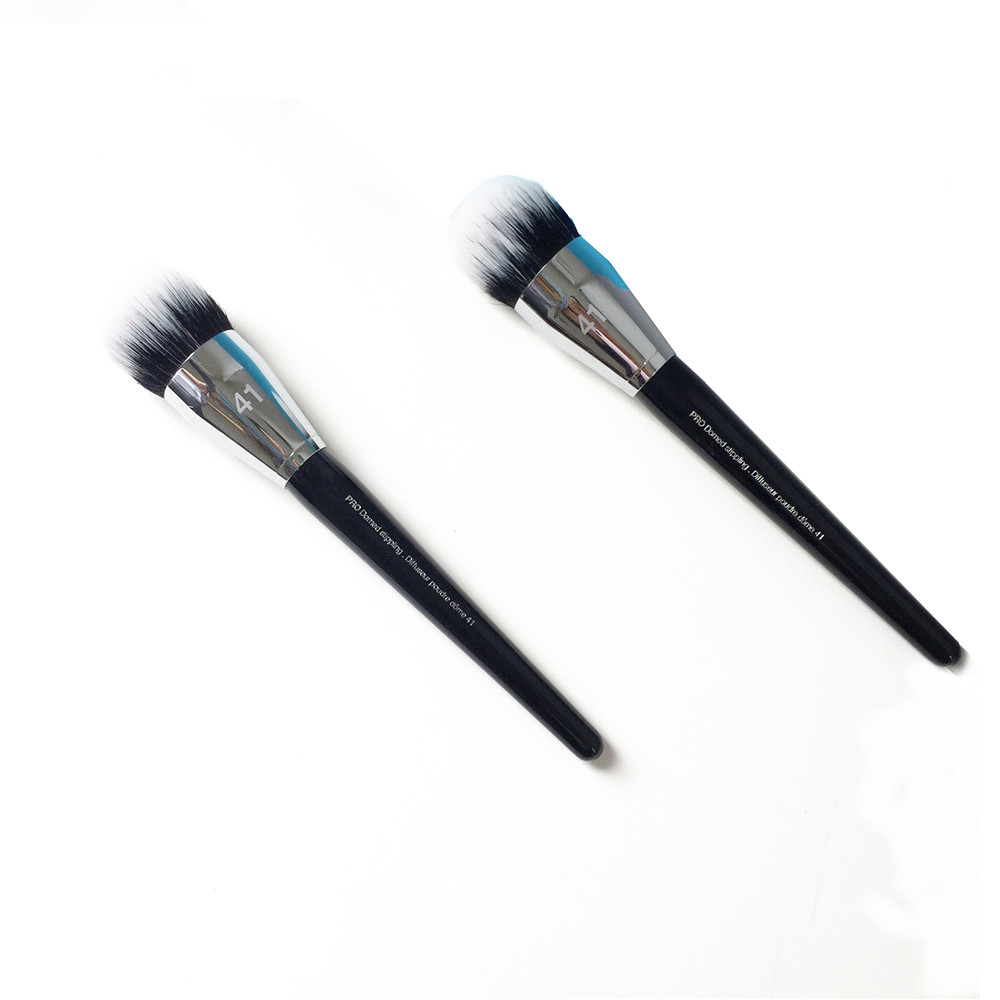 Pro Large Domed Stippling Makeup Brush #41 - Dual Fiber Powder Liquid Cream Foundation Cosmetics Beauty Tools
Pro Large Domed Stippling Makeup Brush #41 - Dual Fiber Powder Liquid Cream Foundation Cosmetics Beauty Tools