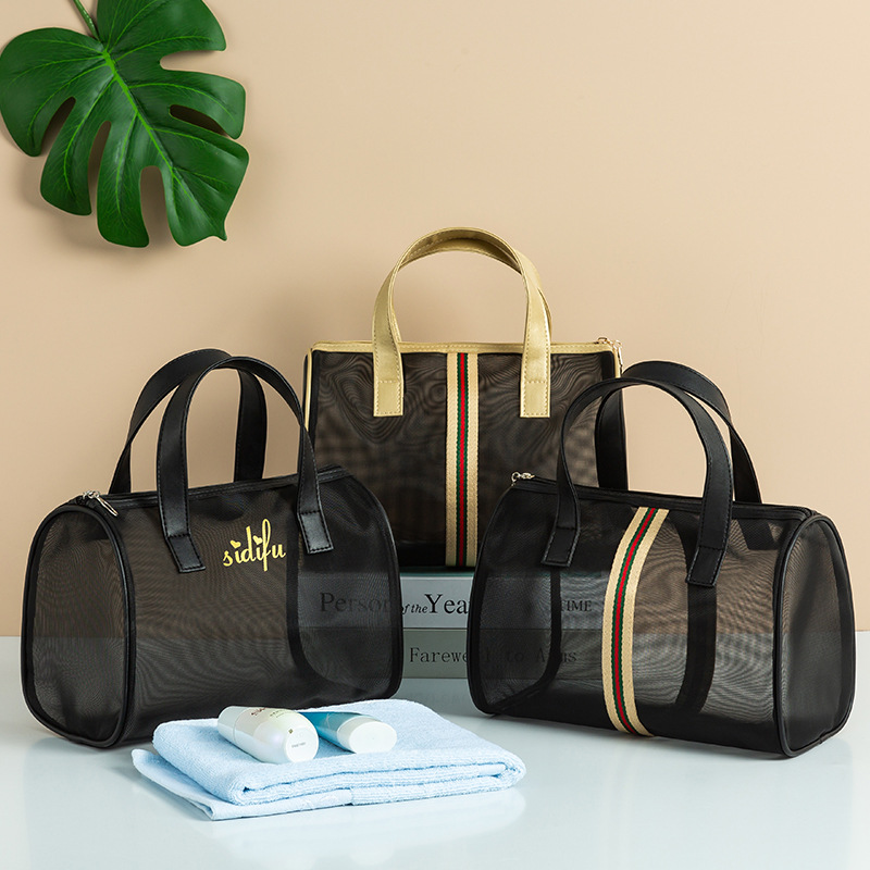 Luxurys Designers Bags Korean Handbag Large Capacity Bath Bag Satchel Net Yarn Swimming Beach Handbags Portable Travel Pack Wash Makeup Packs, As picture
Luxurys Designers Bags Korean Handbag Large Capacity Bath Bag Satchel Net Yarn Swimming Beach Handbags Portable Travel Pack Wash Makeup Packs, As picture
