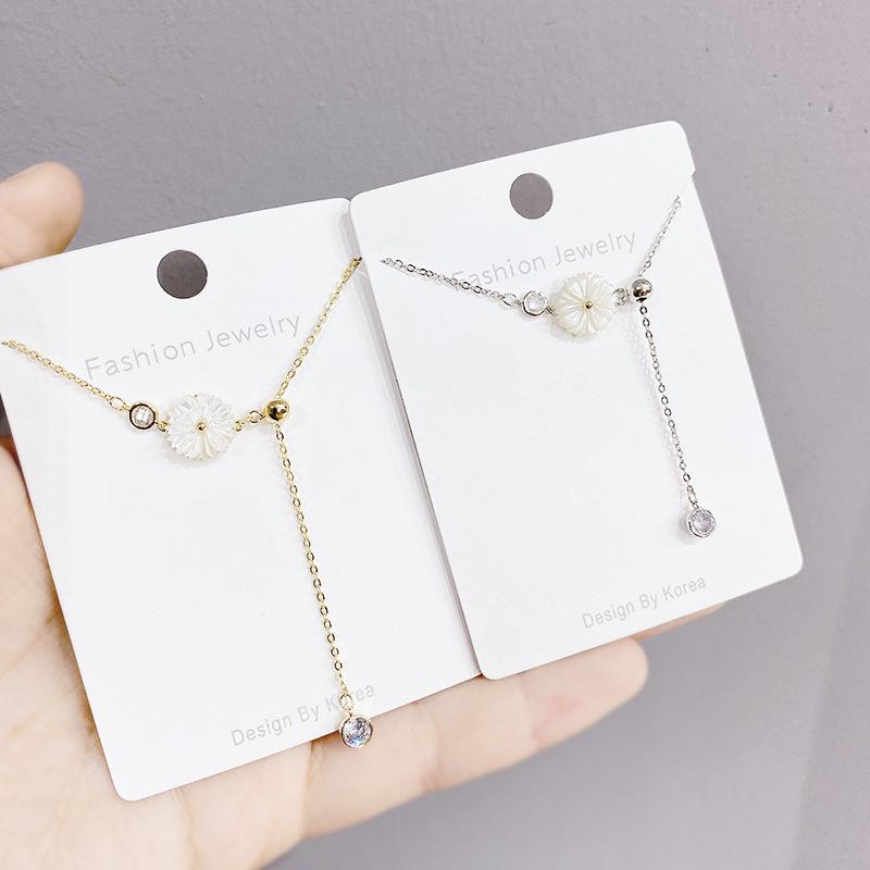 Chains Daisy Necklace Women's Clavicle Chain Simple Elegant Trendy Ins Jewelry, Silver
Chains Daisy Necklace Women's Clavicle Chain Simple Elegant Trendy Ins Jewelry, Silver